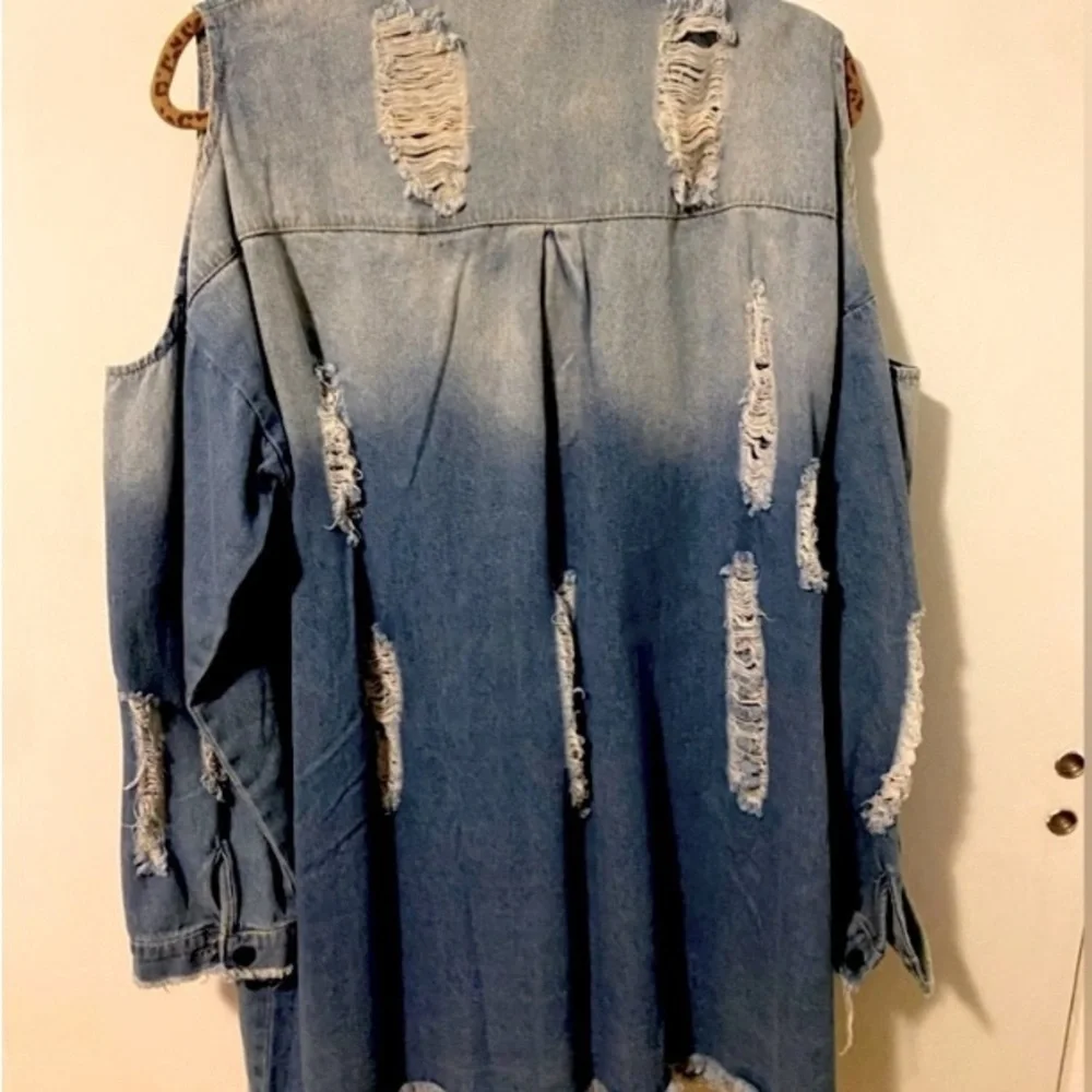 Distressed Denim Shacket - Picture 3 of 3